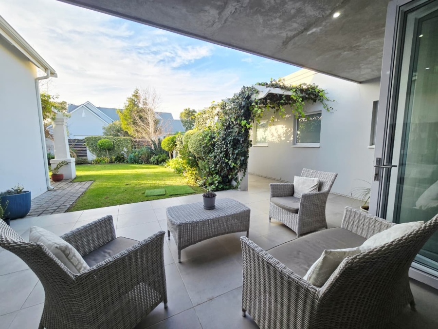 4 Bedroom Property for Sale in Kingswood Golf Estate Western Cape